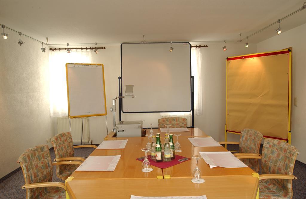 Adler Golf-& Tagungshotel Harth-Poellnitz Екстериор снимка