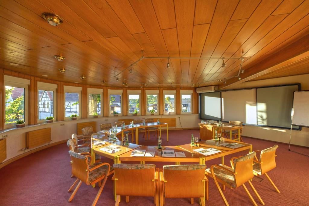 Adler Golf-& Tagungshotel Harth-Poellnitz Екстериор снимка